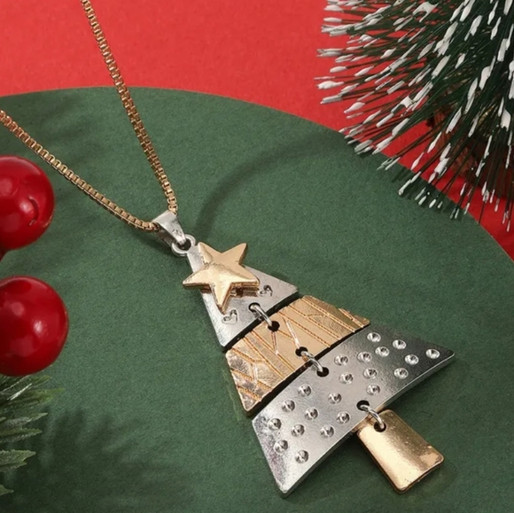 Elegant Silver and Gold Christmas Tree Pendant Necklace. NWT - Picture 3 of 12